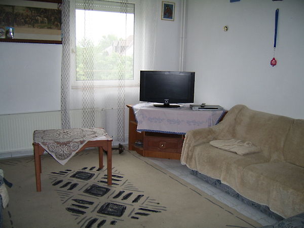 //pic01.ingatlannet.hu/ingatlan/2011/2/3/780245-5.jpg