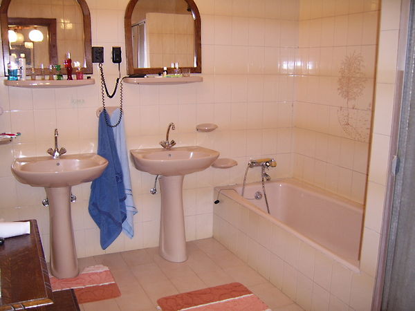 //pic01.ingatlannet.hu/ingatlan/2011/3/9/855261-12.jpg