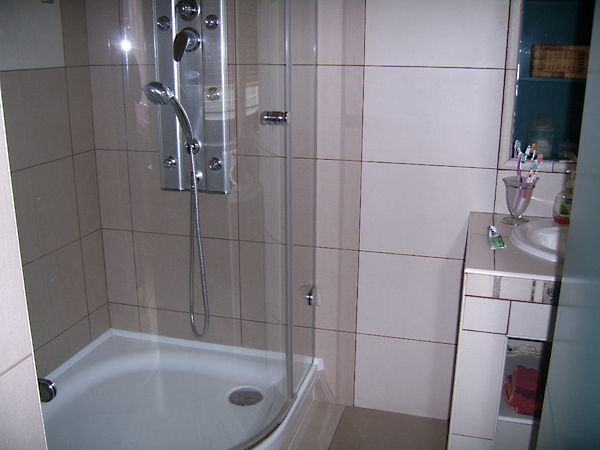 //pic01.ingatlannet.hu/ingatlan/2012/3/12/1508846-26.jpg