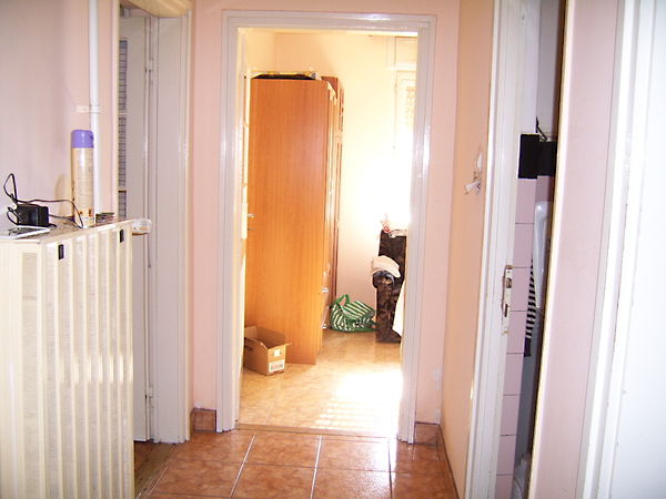 //pic01.ingatlannet.hu/ingatlan/2012/8/30/1806727-15.jpg