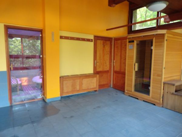 //pic01.ingatlannet.hu/ingatlan/2013/7/9/2405748-12.jpg