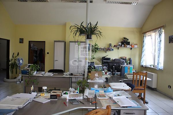 //pic01.ingatlannet.hu/ingatlan/2016/8/2/3988360-16.jpg