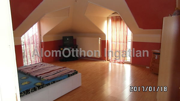 Eladó ház Dunaújváros, Óváros 10. kép