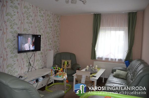//pic01.ingatlannet.hu/ingatlan/2017/12/15/4746334-3.jpg