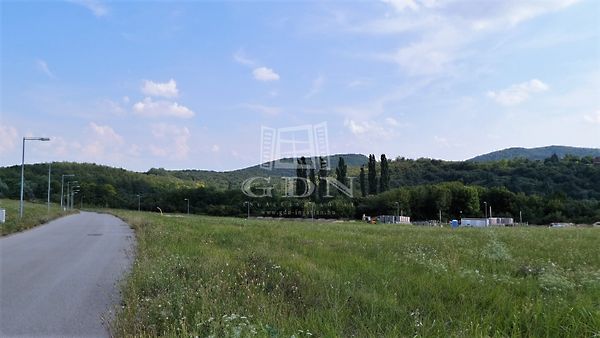 //pic01.ingatlannet.hu/ingatlan/2018/10/11/5053725-7.jpg