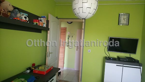 //pic01.ingatlannet.hu/ingatlan/2018/10/22/5111866-4.jpg