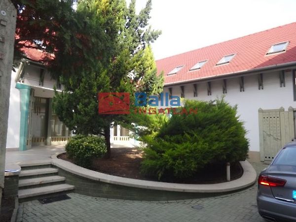 Eladó ház Kecskemét 1. kép