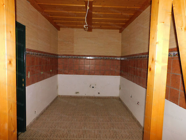 Eladó ház Iregszemcse 13. kép