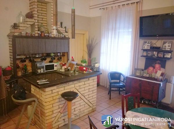 Eladó ház Szeged, Belváros 1. kép