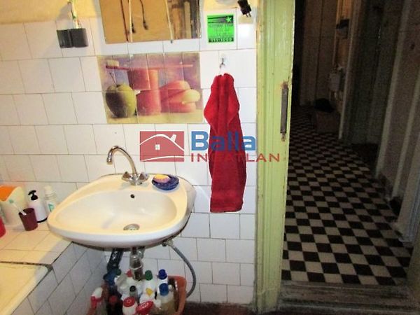 Eladó lakás Budapest, V. kerület 12. kép