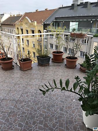 //pic01.ingatlannet.hu/ingatlan/2018/12/19/5168380-22.jpg