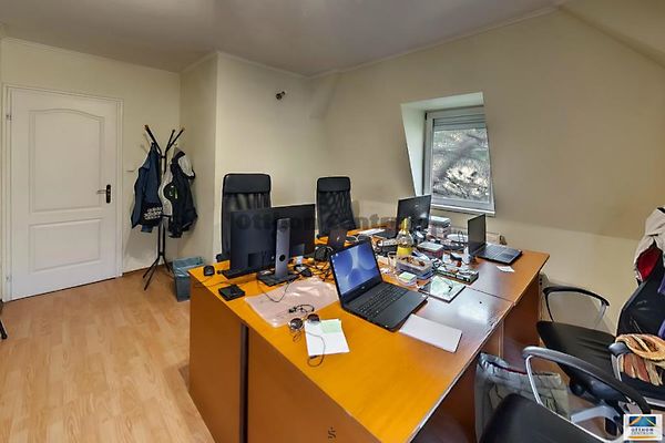 //pic01.ingatlannet.hu/ingatlan/2018/12/19/5168617-11.jpg