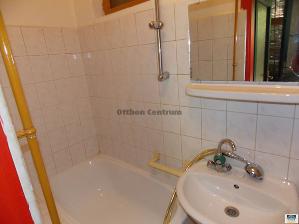 Eladó lakás Szombathely, Belváros 7. kép