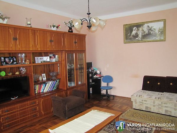Eladó ház Győr, Ménfőcsanak 2. kép