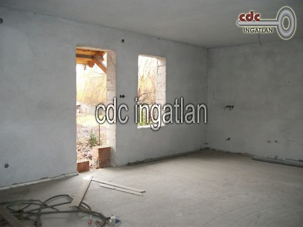 //pic01.ingatlannet.hu/ingatlan/2018/7/14/5010554-1.jpg
