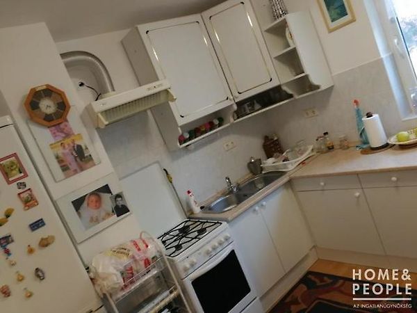 //pic01.ingatlannet.hu/ingatlan/2018/7/17/5012784-6.jpg
