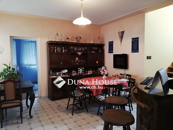 Eladó ház Győr 1. kép