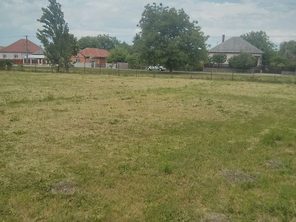 Eladó földterület Szirmabesenyő 1. kép
