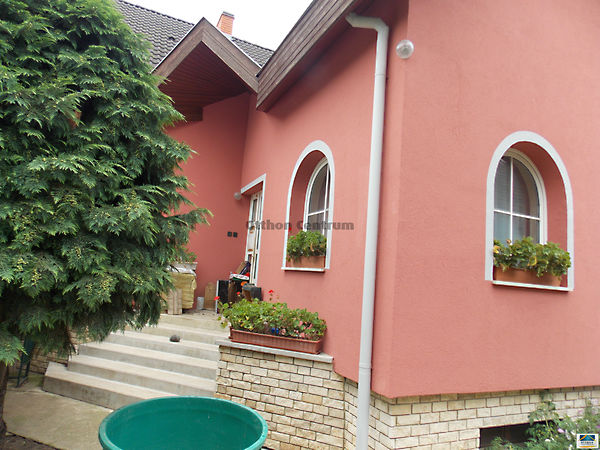 Eladó ház Szombathely, Szőlős 2. kép