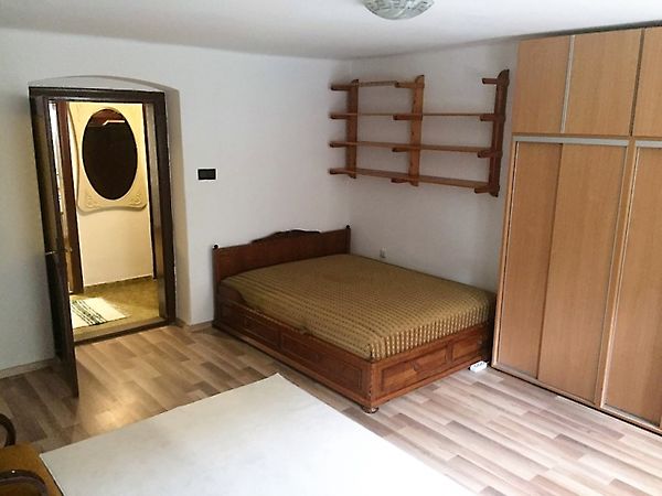 Kiadó lakás Pécs 2. kép