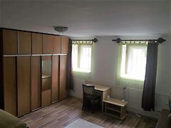 Kiadó lakás Pécs 3. kép