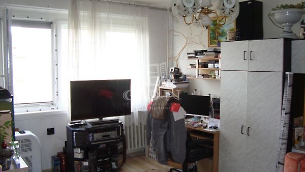 //pic01.ingatlannet.hu/ingatlan/2018/9/15/5070089-4.jpg