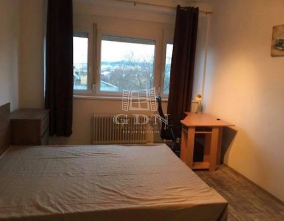 Kiadó lakás Pécs 4. kép