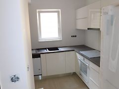 Eladó lakás Pécs 2. kép