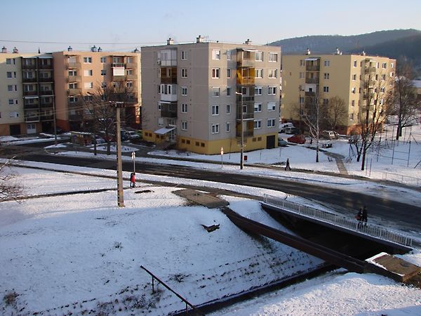 //pic01.ingatlannet.hu/ingatlan/2019/1/11/5182596-12.jpg