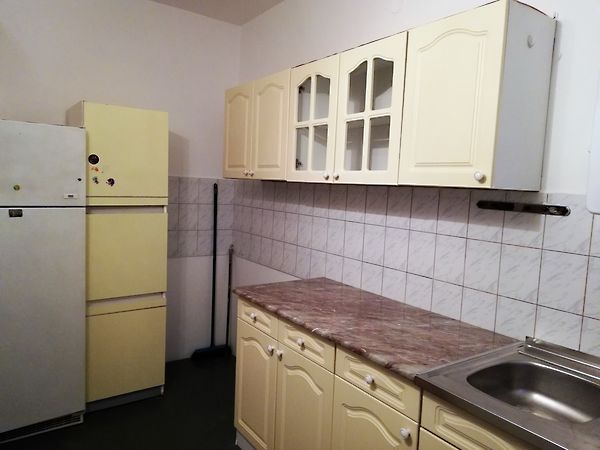 //pic01.ingatlannet.hu/ingatlan/2019/1/12/5150631-14.jpg