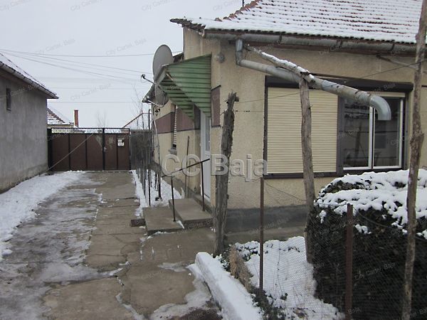 Eladó ház Felsőszentiván 11. kép