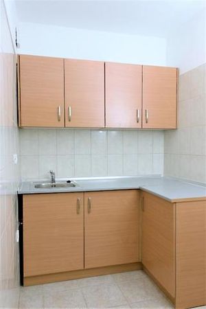 Kiadó lakás Győr, Nádorváros 4. kép