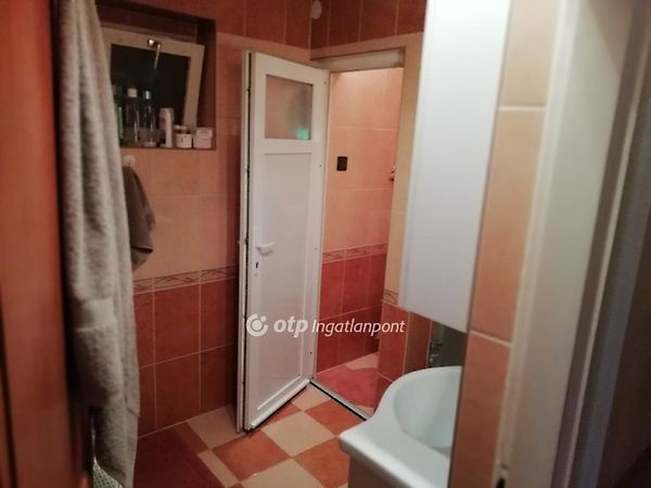 Eladó ház Székesfehérvár 8. kép