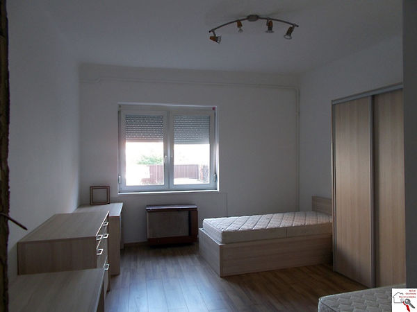 Kiadó lakás Pécs 1. kép