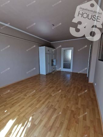 Eladó lakás Kecskemét 10. kép