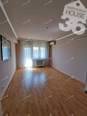 Eladó lakás Kecskemét 9. kép