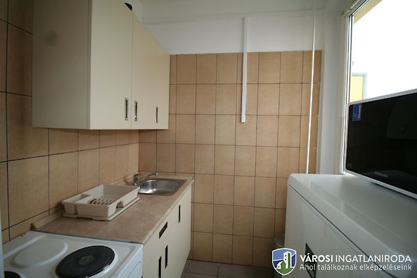 Eladó lakás Miskolc, Belváros 3. kép