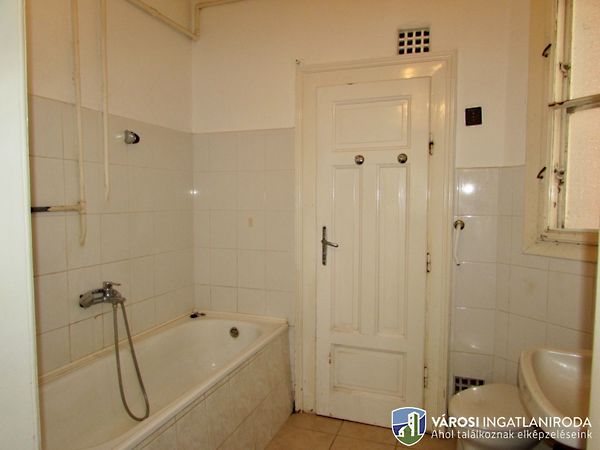 Eladó lakás Szeged, Belváros 10. kép