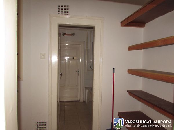 Eladó lakás Szeged, Belváros 9. kép