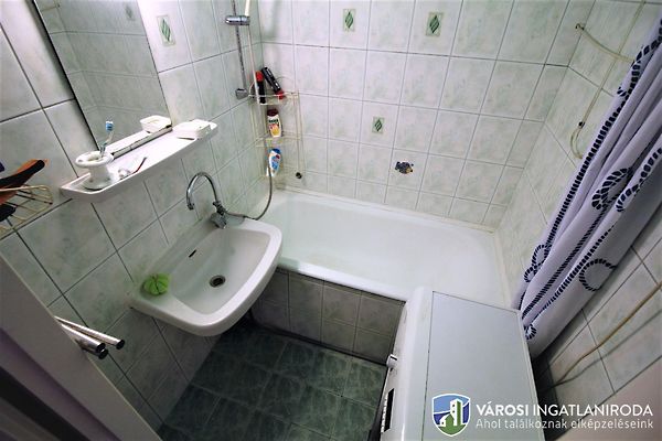Eladó lakás Veszprém, Jutasi úti lakótelep 3. kép