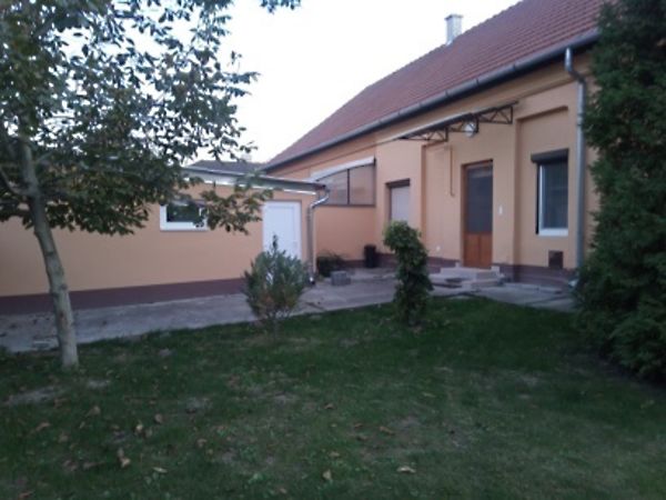 Kiadó ház Kecskemét, Árpádváros 1. kép