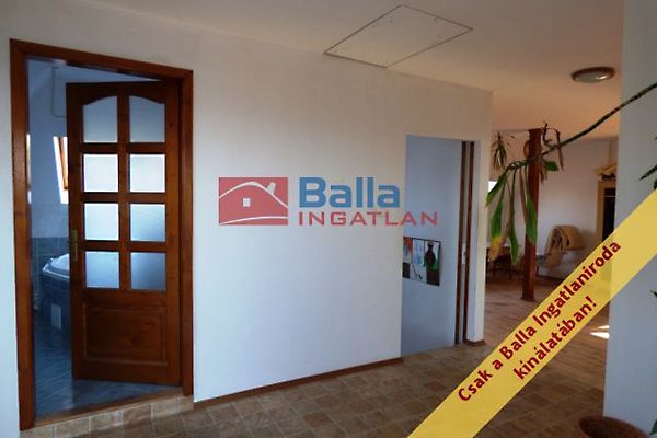 Eladó ház Balatonkenese 12. kép