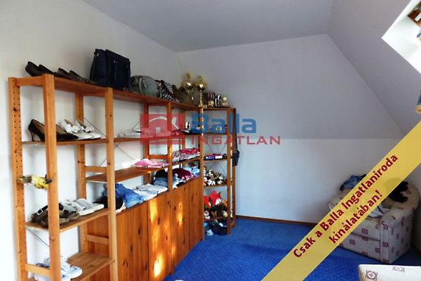 Eladó ház Balatonkenese 18. kép