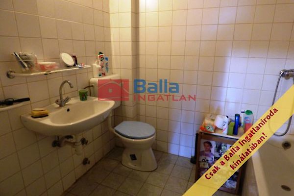 Eladó ház Balatonkenese 19. kép