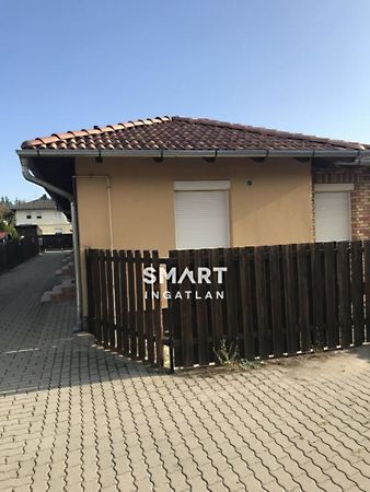 Eladó lakás Vecsés 1. kép