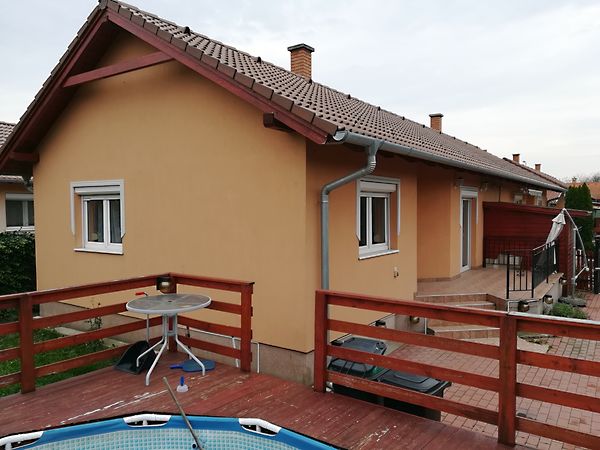 Eladó ház Üllő 1. kép