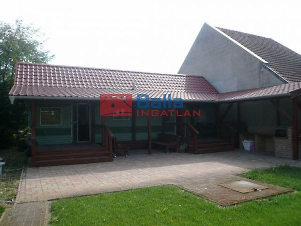 Eladó ház Hatvan 1. kép
