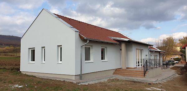 Eladó ház Kosd 1. kép