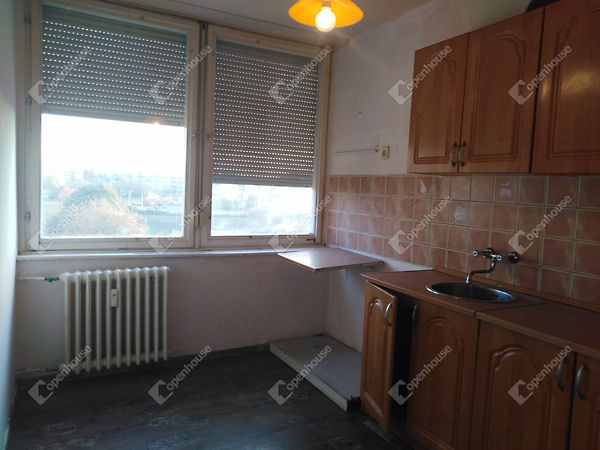 Eladó lakás Tatabánya, Kertváros 8. kép