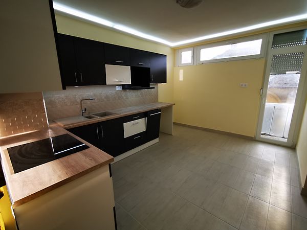 Eladó lakás Szeged, Belváros 6. kép